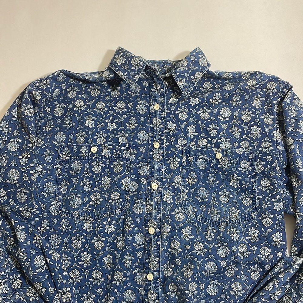 Dockers Women’s Floral Denim Button Down